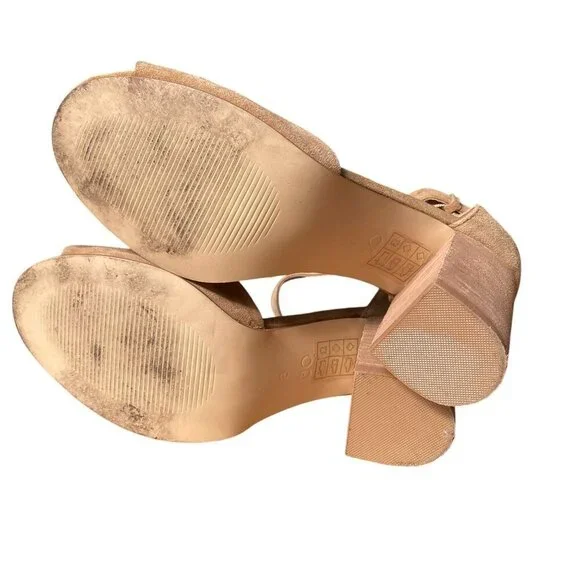 Urban Outfitters tan peep toe stacked block heel - Size 8 - Picture 7 of 9